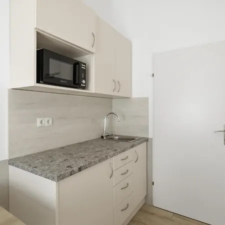 Ajo Apartments - Messe City Flat - Self-Check-In-3